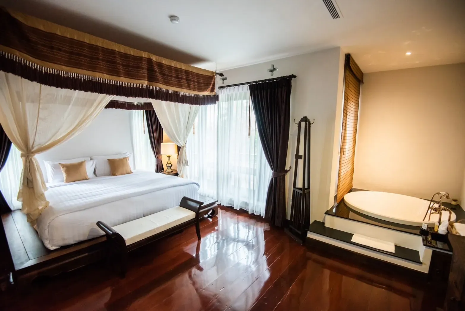 Premier Historic Boutique Rooms & Facilities at Shinnabhura Hotel highlight 6