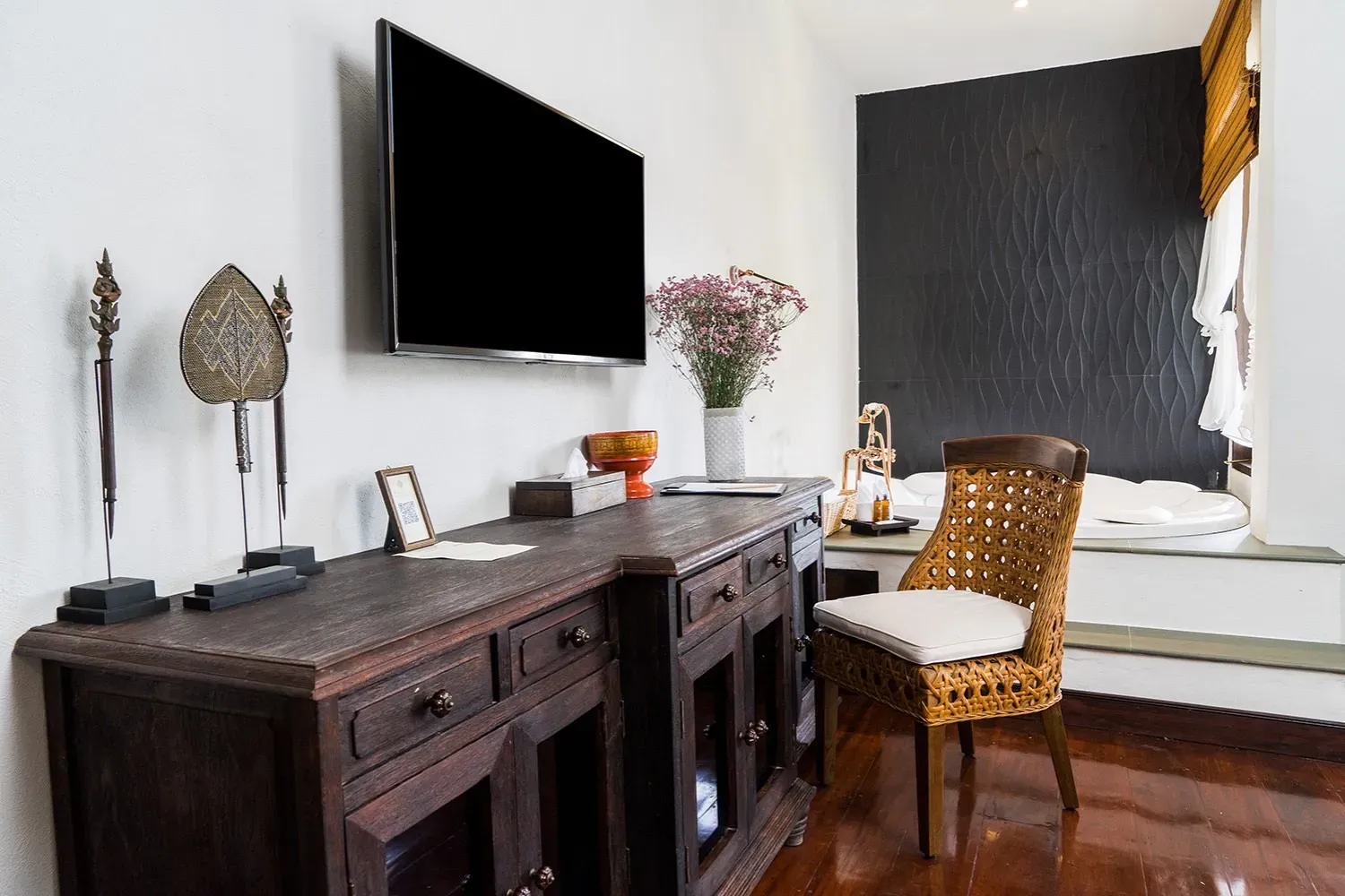 Premier Historic Boutique Rooms & Facilities at Shinnabhura Hotel highlight 8
