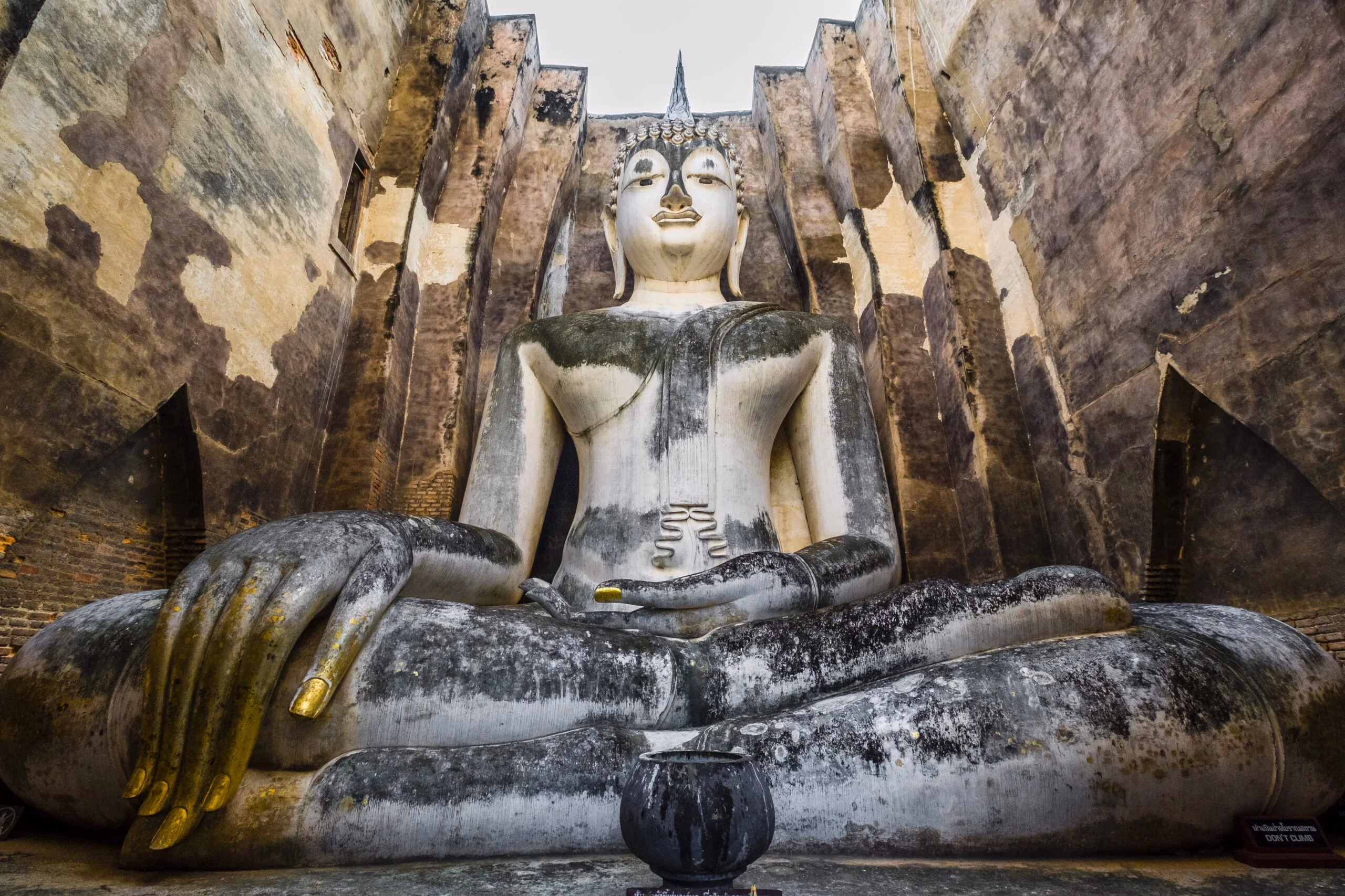 Ancient Buddhas waiting for you