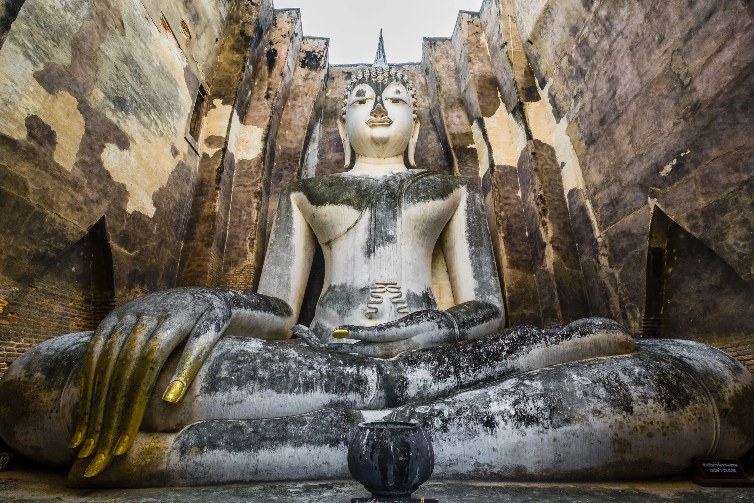 Ancient Buddhas waiting for you