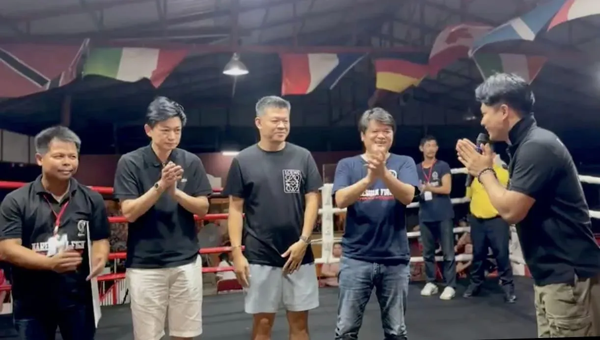 Laudatio for the organisers of the Muay Thai event in the boxing ring
