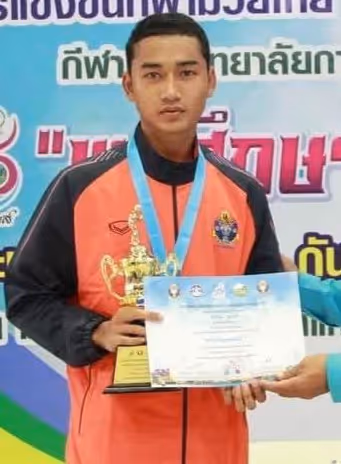 Muay Thai coach Kru Art