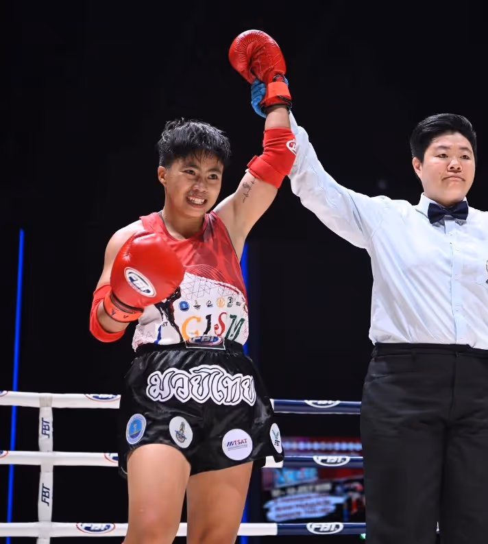 Muay Thai coach Kru Niniew