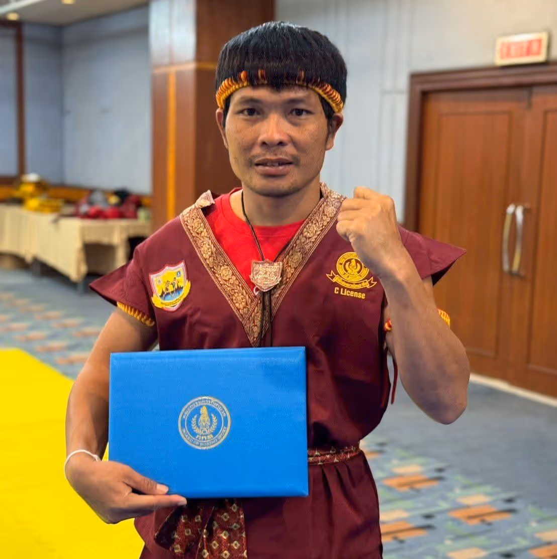 Muay Thai coach Kru Song Kom
