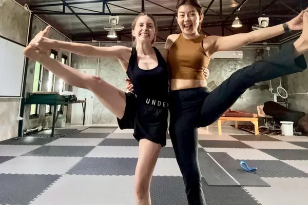 10 Day VIP Muaythai Wellness - Yoga Meditation & Temple tour Thailand